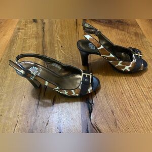 Yellow Box Believe Leather Upper Heels in Fun Giraffe Print, Size 6.5